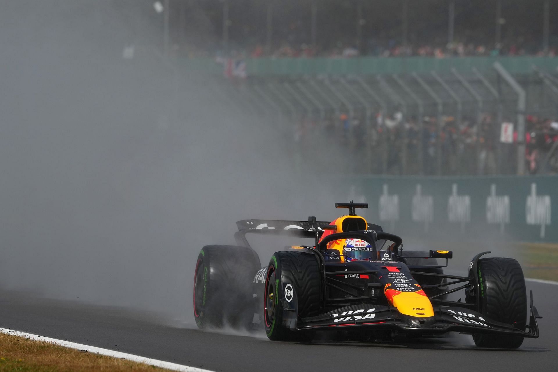 Max Verstappen of the Netherlands driving the (1) Oracle Red Bull Racing RB21 - Source: Getty